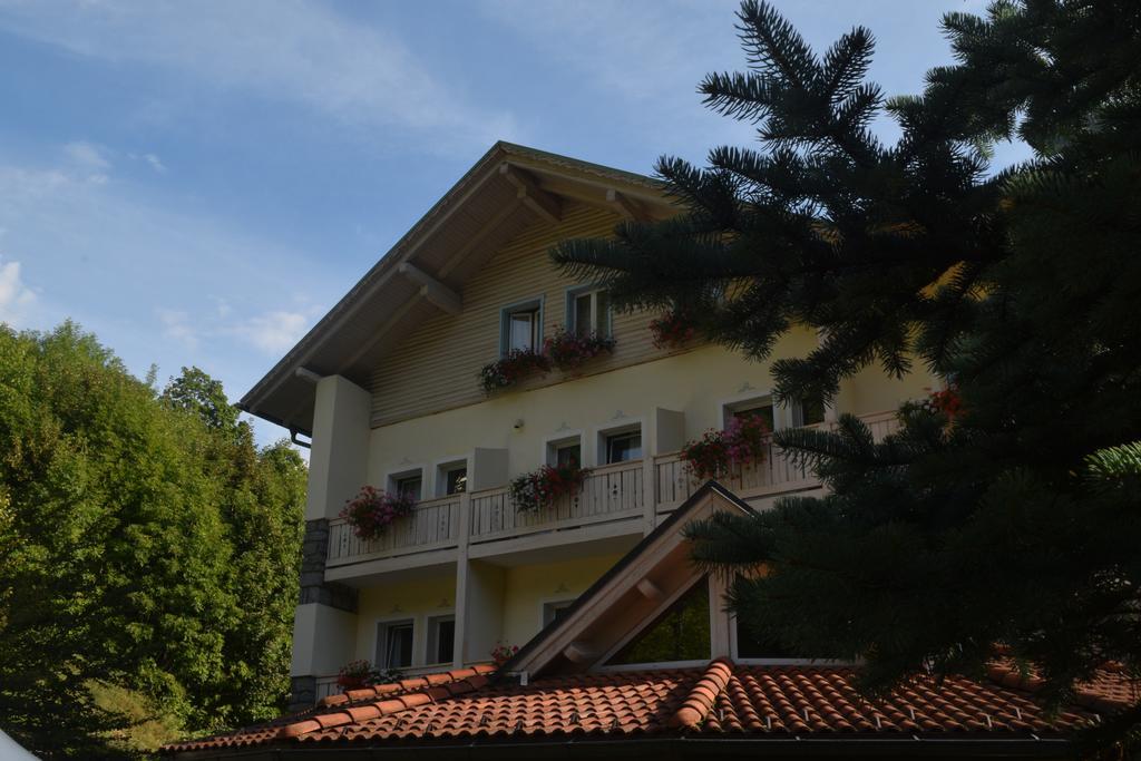 Hotel Pangrazzi Фучино Экстерьер фото