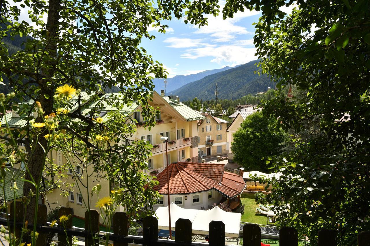 Hotel Pangrazzi Фучино Экстерьер фото